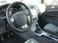Gebraucht Ford Focus 116 PS (85 kW) 2009 Polarsilber metallic Kleinwagen