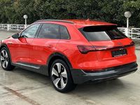 Gebraucht Audi e-tron Ambiente 300 kW (408 PS) 2022 Catalunyrot (metallic) SUV