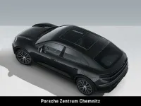 Neu Porsche Macan 4 Electric 300 kW (408 PS) 2026 Schwarz SUV