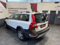 Gebraucht Volvo XC70 Momentum 163 PS (119 kW) 2011 Weiß Kombi