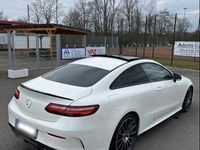 Gebraucht Mercedes E200 AMG line 184 PS (135 kW) 2017 Weiß Coupé