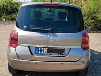 Gebraucht Renault Grand Modus Night&Day 88 PS (64 kW) 2012 Beige Van / Kleinbus