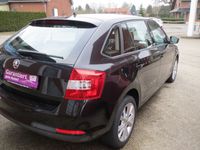 Gebraucht Skoda Rapid Ambition 90 PS (66 kW) 2014 Schwarz metallic Kombi