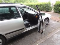 Gebraucht Volvo V40 148 PS (108 kW) 2000 Silber metallic Kombi