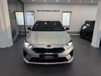 Gebraucht Kia ProCeed GT GT 204 PS (150 kW) 2019 (kcs) sparklingsilber met. Kleinwagen