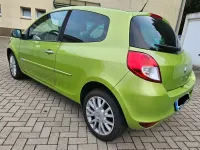 Gebraucht Renault Clio II Dynamique 103 PS (75 kW) 2011 Grün Limousine