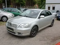 Gebraucht Toyota Avensis 129 PS (94 kW) 2004 Silber Kleinwagen
