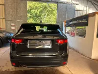 Gebraucht Jaguar F-Pace Portfolio 179 PS (131 kW) 2019 Grau SUV