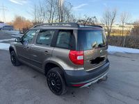 Gebraucht Skoda Yeti Plus Edition 110 PS (80 kW) 2013 Braun SUV