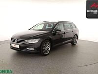 Gebraucht VW Passat R-line 150 PS (110 kW) 2023 Deep black perleffekt Kombi