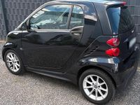 Gebraucht Smart ForTwo Coupé 61 PS (44 kW) 2012 Schwarz Coupé