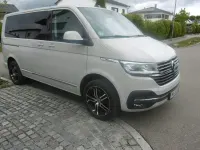 Gebraucht VW Multivan 204 PS (150 kW) 2022 Grau Van / Kleinbus