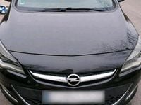 Second-hand Opel Astra 165 CP (121 kW) 2013 Negru Break