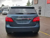 Gebraucht Mercedes B220 177 PS (130 kW) 2014 Blau Van / Kleinbus