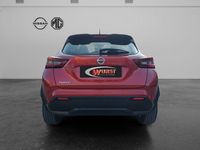 Gebraucht Nissan Juke Acenta 117 PS (86 kW) 2021 Rot SUV