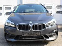 Gebraucht BMW 220 Advantage 190 PS (139 kW) 2020 Mineralgrau metallic Van / Kleinbus