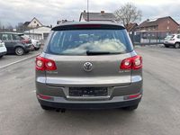 Gebraucht VW Tiguan Track & Field 140 PS (102 kW) 2009 Grau SUV