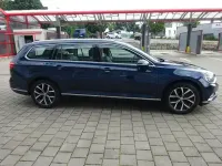 Gebraucht VW Passat Highline 179 PS (131 kW) 2016 Blau metallic Kombi