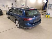 Gebraucht VW Passat 218 PS (160 kW) 2021 Blau Kombi