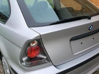 Usado BMW 316 115 HP (84 kW) 2002 Prateado Sedan