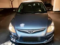 Gebraucht Hyundai i30 90 PS (66 kW) 2011 Grau Limousine