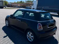 Käytetty Mini Cooper 95 HP (69 kW) 2009 Musta Viistoperä