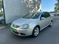 Gebraucht VW Golf VI United 102 PS (75 kW) 2008 Reflexsilber metallic Kleinwagen