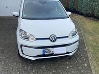 Gebraucht VW e-up! Style 61 kW (83 PS) 2020 Weiß Kleinwagen