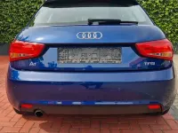 Gebraucht Audi A1 Attraction 86 PS (63 kW) 2012 Blau Kleinwagen