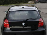 Gebraucht BMW 116 115 PS (84 kW) 2007 Schwarz Kleinwagen