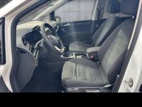 Gebraucht VW Touran Highline 150 PS (110 kW) 2024 Weiß Van / Kleinbus