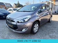 Gebraucht Hyundai ix20 Edition 90 PS (66 kW) 2012 Braun Kleinwagen