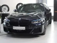 Gebraucht BMW 545e Performance 394 PS (289 kW) 2022 Schwarz Limousine