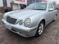 Gebraucht Mercedes E270 Elegance 170 PS (125 kW) 2002 Silber Limousine