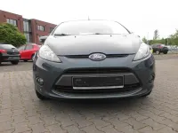 Gebraucht Ford Fiesta Titanium 82 PS (60 kW) 2011 Grau Limousine