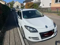 Gebraucht Renault Mégane Dynamique 110 PS (80 kW) 2012 Weiß Limousine