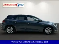 Gebraucht Renault Mégane IV 132 PS (97 kW) 2017 Grau Limousine