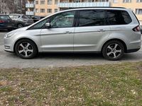 Gebraucht Ford Galaxy 150 PS (110 kW) 2016 Silber Van / Kleinbus