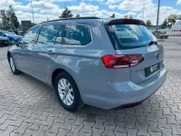 Gebraucht VW Passat Business 150 PS (110 kW) 2023 Mondsteingrau Kombi