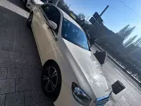 Gebraucht Mercedes E200 150 PS (110 kW) 2018 Gelb Limousine