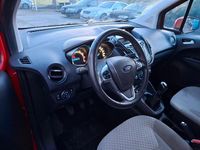 Gebraucht Ford Tourneo Courier Titanium 101 PS (74 kW) 2016 Race red Van / Kleinbus