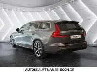 Gebraucht Volvo V60 Momentum 250 PS (183 kW) 2019 Grau Kombi