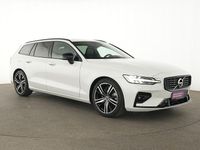 Gebraucht Volvo V60 R-Design 250 PS (183 kW) 2022 Crystal white Kombi