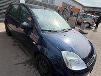 Gebraucht Ford Fiesta 70 PS (51 kW) 2004 Blau Kleinwagen
