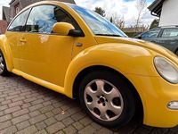 Gebraucht VW New Beetle 150 PS (110 kW) 2003 Gelb Kleinwagen