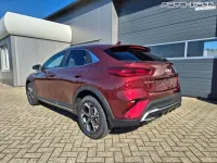 Neu Kia XCeed 150 PS (110 kW) 2026 Rot SUV