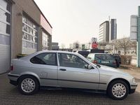 Gebraucht BMW 318 Compact 140 PS (102 kW) 1996 Silber Kleinwagen