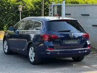 Gebraucht Opel Astra Sport 131 PS (96 kW) 2013 Blau Kombi