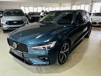 Gebraucht Volvo V60 Plus 197 PS (144 kW) 2024 Blau Kombi