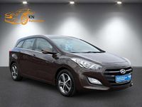 Gebraucht Hyundai i30 110 PS (80 kW) 2017 Braun Kombi